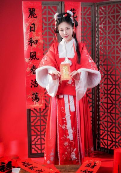 哔哩哔哩少女大人第一集免费观看_青苹果乐园免费高清观看
