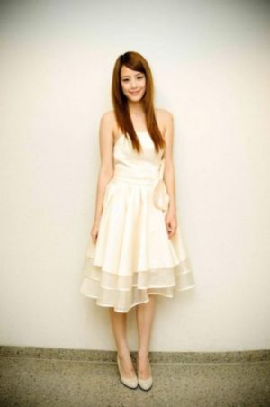 美女丝袜裸身喷水视频_国产精品视频